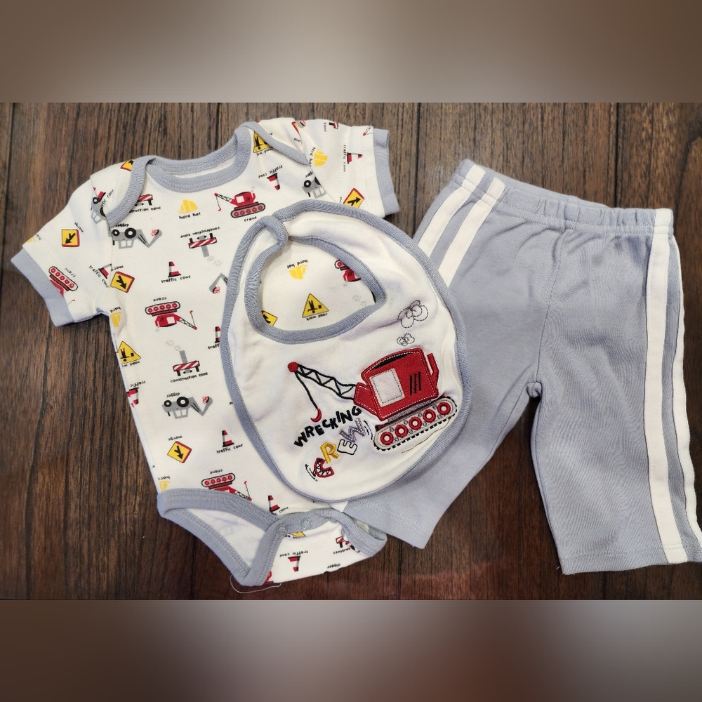 Sterling Baby 3M  3 piece Layette set